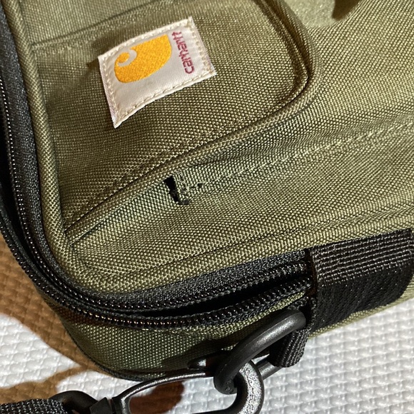 SOLD! CARHARTT cross body bag - Picture 7 of 7
